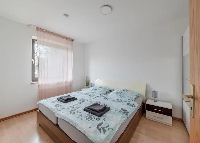 Lejlighed Schoene, Moeblierte Mit Balkon Und Tiefgarage